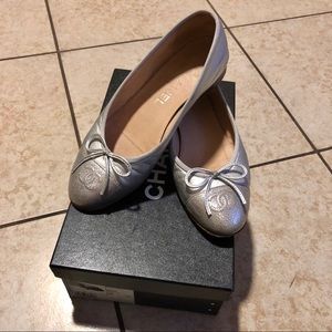 Sliver Authentic Chanel Ballerines Flat US size 5